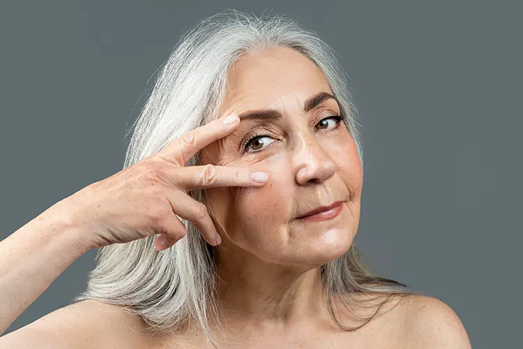Best concealer for mature skin — no creasing clean formula