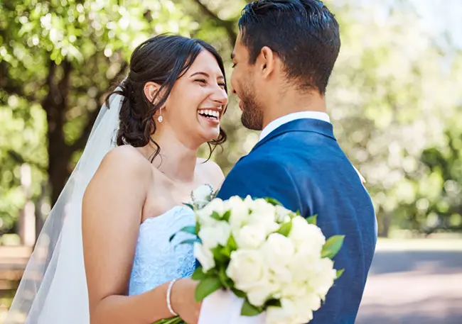 Summer wedding makeup — how to keep makeup fresh in hot outdoor conditions